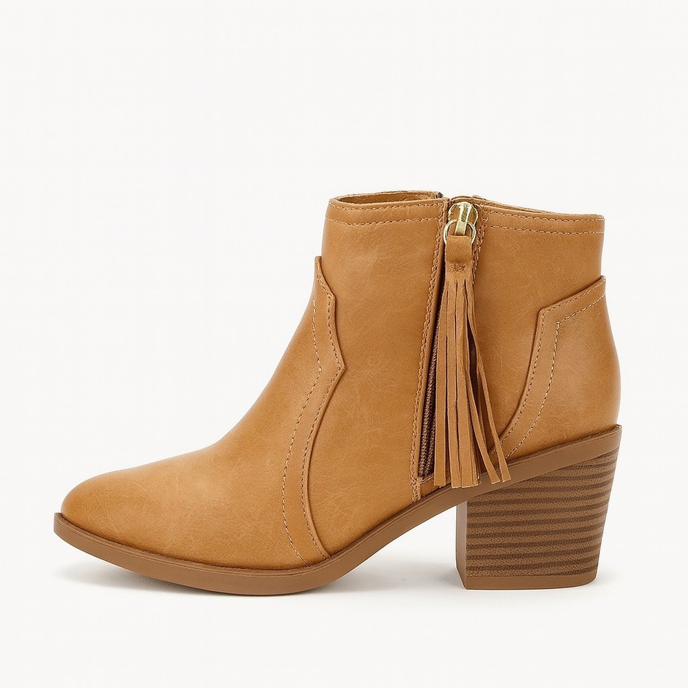 Soda Rowley Blond Tan Fringe Booties Size 6 - image 2